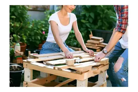 Jak zrobić krzesło z desek? Przewodnik DIY krok po kroku
